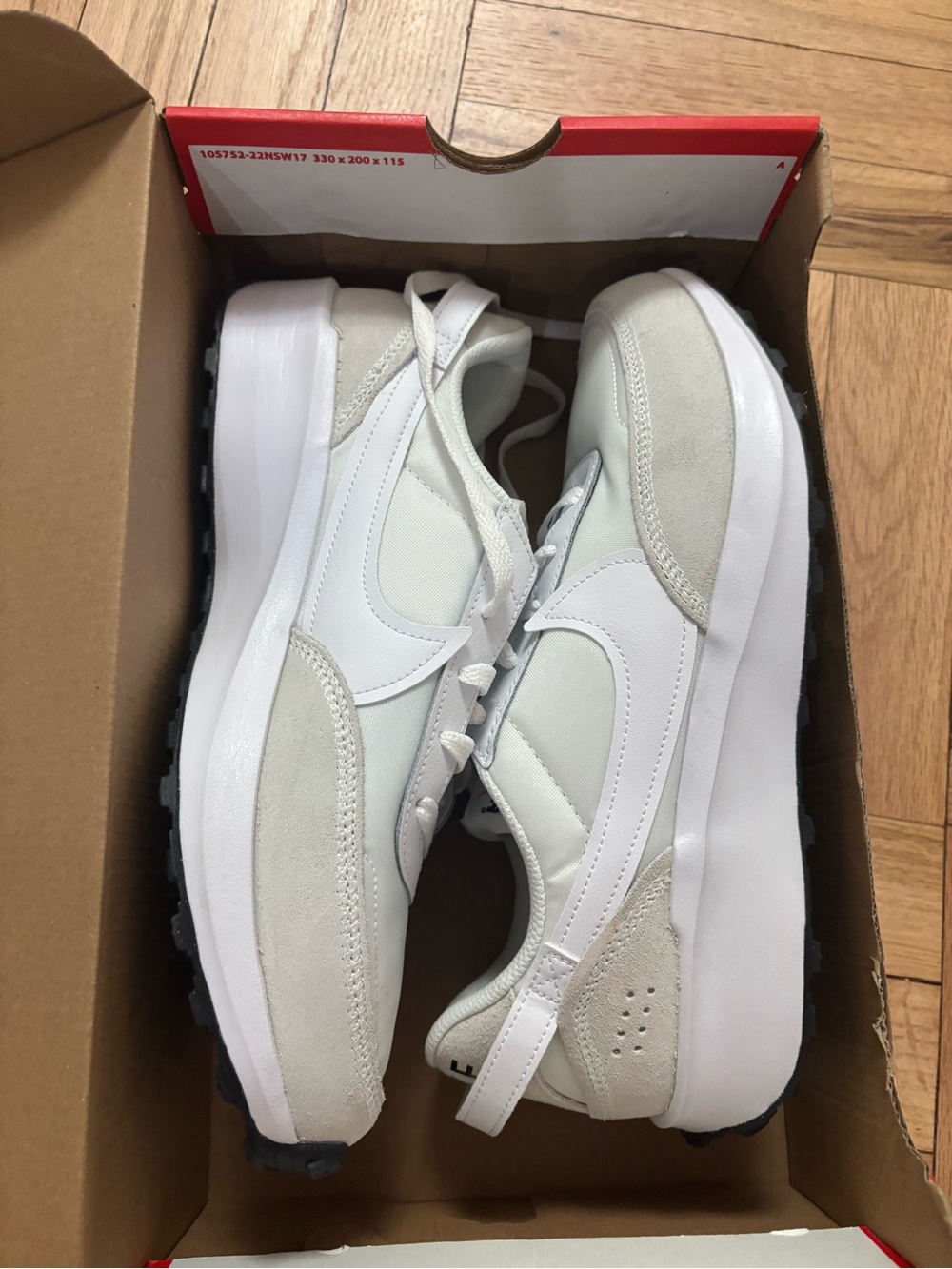 Womens Nike Waffle Debut White DH9523-100  SIZE 11  NEW IN BOX